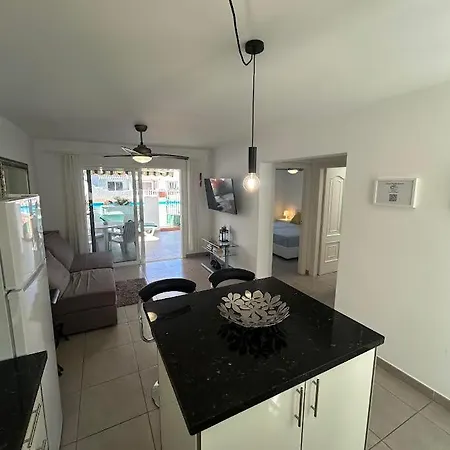 Апартаменты Bungalow En San Eugenio Bajo